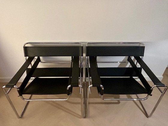 Image 1 of 2x Knoll Wassily sillones de cuero negro de Marcel Breuer