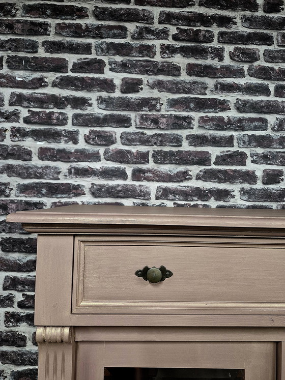 Image 1 of Armadio da ragazza / Vetrina / Cassettiera / Credenza