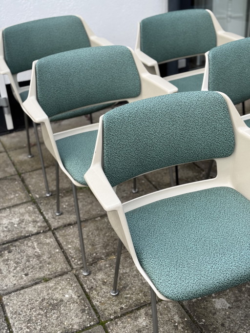 5 Gispen Chairs From Andre Cordemeyer