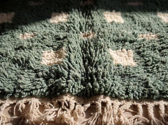 Image 1 of Handmade Berber rug in pure wool, green and white, size 250x150 cm
