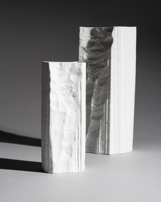 Image 1 of Duo de vases sculpturaux Rosenthal Studio-Linie, relief en porcelaine biscuit Martin Freyer
