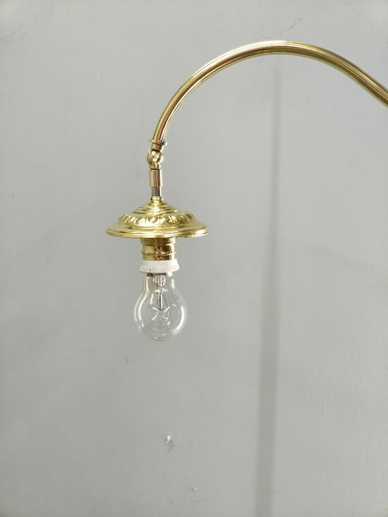 Image 1 of Lampada da terra italiana Art Déco in ottone con globo in vetro, anni '30