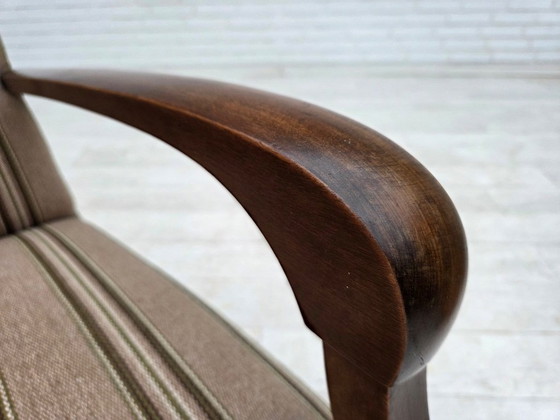 Image 1 of Divano danese a 2 posti, anni '50, rivestimento in tessuto di lana beige, gambe in legno di faggio.