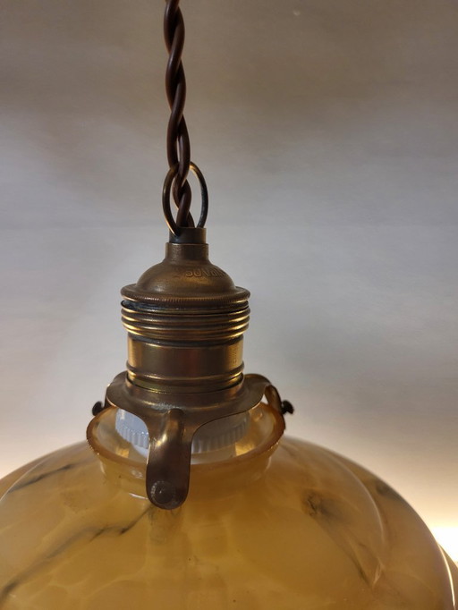 Art deco opaline glazen hanglamp, gemarmerd, messing, jaren 1930