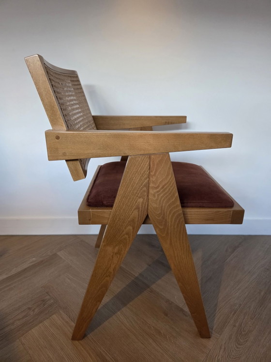 Houten stoel met rotan €100,- p.s., Eetkamerstoelen, Bruin (foto 5 van 10)