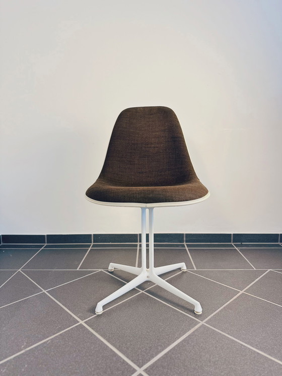 Image 1 of 4x Eames Herman Miller La Fonda glasvezel bijzetstoel