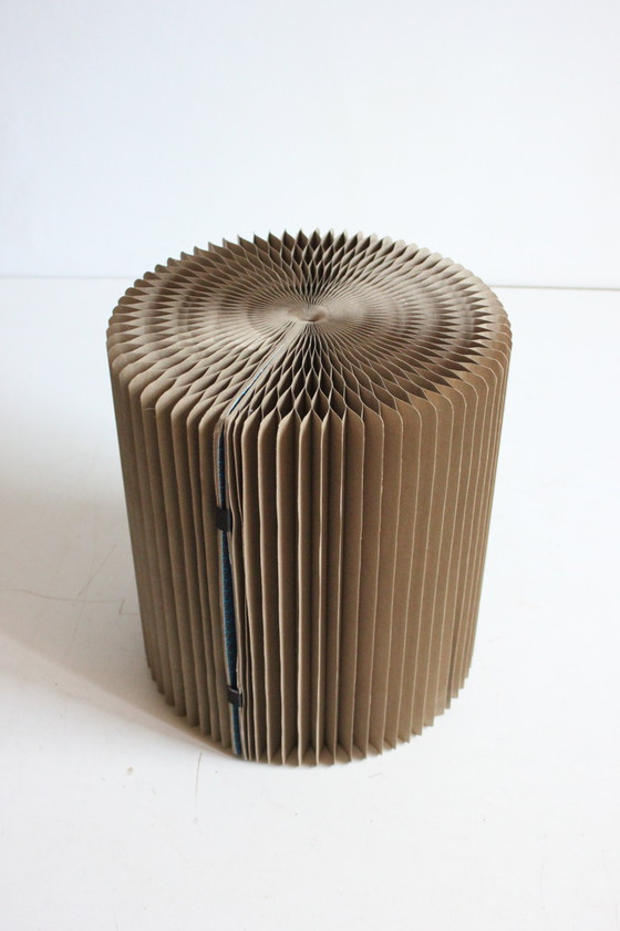 Image 1 of Tavolino pieghevole in cartone con piano in vetro, anni '70