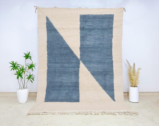 Blauw Berber tapijt, handgeweven, ambachtelijke stijl, afmeting 150/250 cm