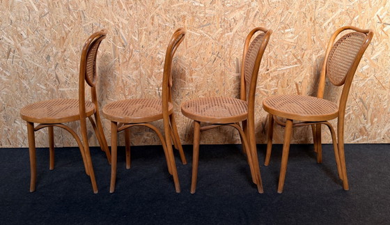 Image 1 of Thonet’ ZMP Radomsko Gebogen Houten Stoelen