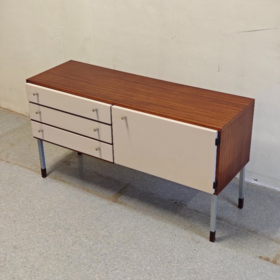 Buffet bas vintage – Bois (photo 2 of 9)