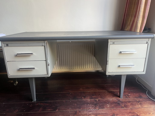 Industrieller Vintage Gispen / Ahrend Schreibtisch aus den 1960er oder 70er Jahren