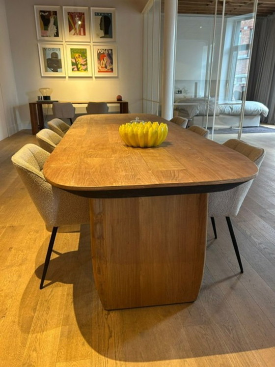 Image 1 of Dining table