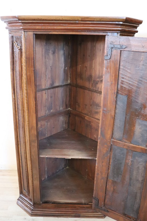 Image 1 of Pareja de esquineros antiguos, Italia Siglo XVII RESTAURADO