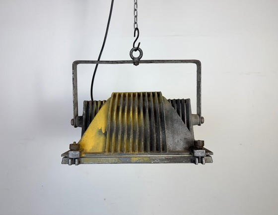 Image 1 of Faretto da teatro vintage grigio con copertura in vetro, anni '80