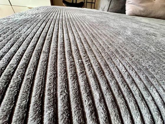 Image 1 of Divano angolare Kave Home Blok – Velluto a coste grigio – 240 cm (chaise longue a sinistra) ritiro ad Amsterdam