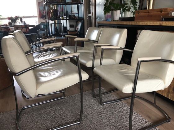 Image 1 of Nomada vintage kalfsleren eetkamerstoelen crème wit 