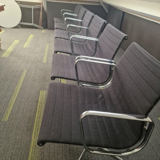 6 x Eames-Konferenzstuhl
