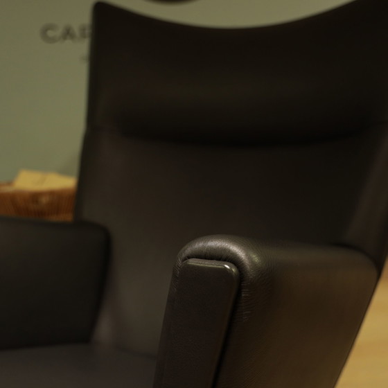 Image 1 of Poltrona ad ala Carl Hansen CH445