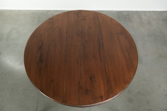 Beautiful subtle round rustic wooden dining table with a lovely appearance and a beautiful patina – Klassiek (photo 5 of 10)