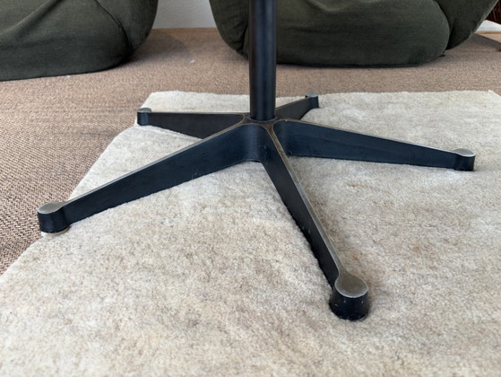 Vintage Round Coffee Table, White Laminate & Black Star Base, 114 cm, Cast Iron, lamine (photo 2 of 3)
