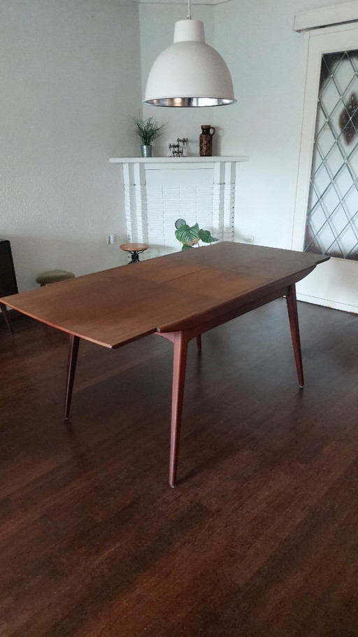 Mesa de comedor Louis van Teeffelen Webe