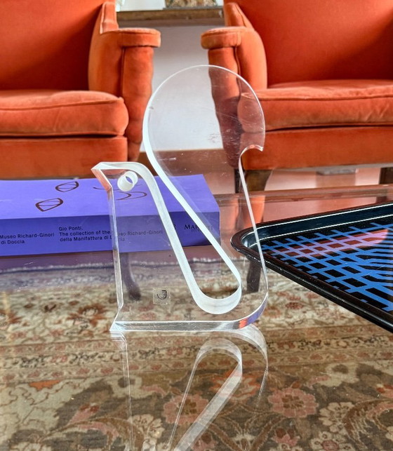 Image 1 of Silvio Russo, sculpture écureuil en lucite, Guzzini Italie années 1970