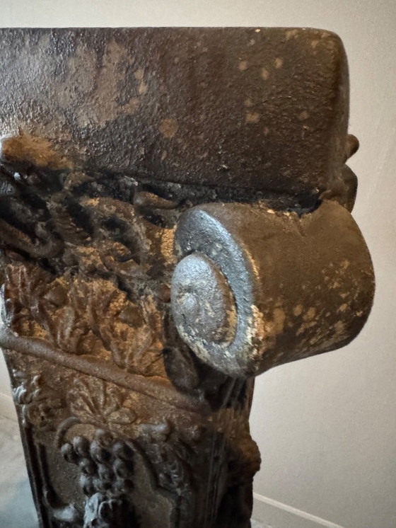 Image 1 of Base per colonna Piédestalle francese antica, unica e riccamente decorata