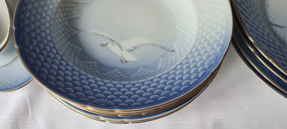 Bing & Grøndahl “Gaviota con borde dorado” (Blå Måsen) – Juego de porcelana de 20 piezas, años 50/80 En (photo 5 of 15)