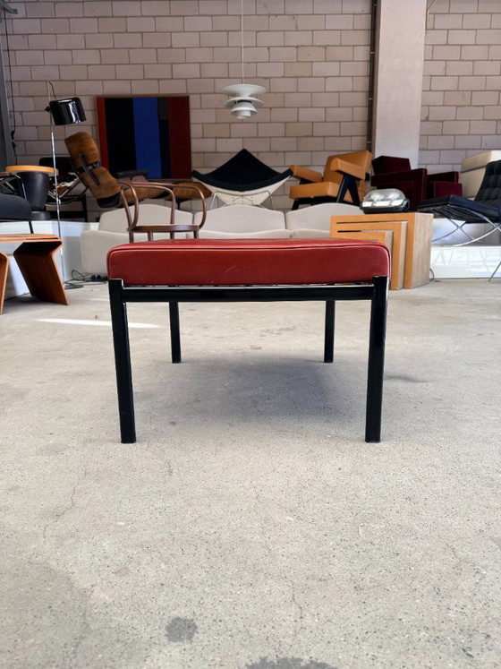 Artek Kiki Bank/Ottomane, Ilmari Tapiovaara – Hocker & Poufs, Leder, Metall (photo 8 of 8)