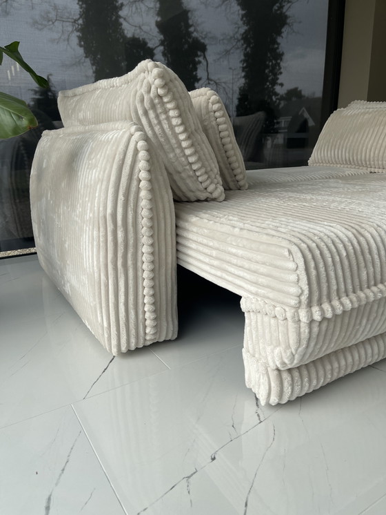 Image 1 of Canapé design à côtes de NIEUW avec fonction de fermeture et de marquage.