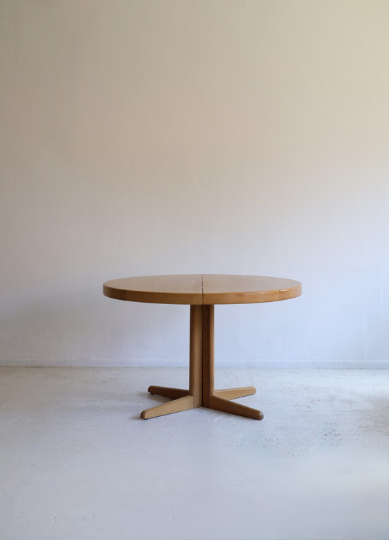 Extendable Oak Dining Table – Wood (photo 2 of 10)