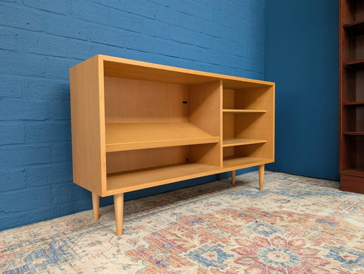 Bibliothèque basse vintage avec compartiment à revues, 1960, Borge Mogensen