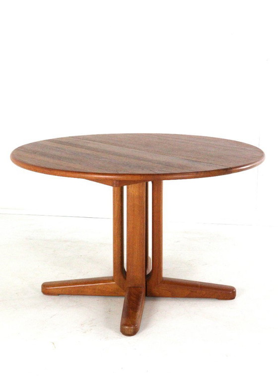 Image 1 of Deense ronde 2x verlengbare eettafel gerestaureerd vintage teak