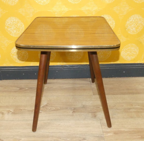 Image 1 of vintage 60er Jahre Beistelltisch XL Blumenhocker Holzoptik hell eckig 42x38 H42 Cocktailtisch mid century retro Tisch side table