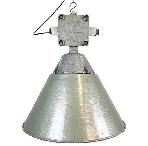 Industriële explosieveilige lamp met aluminium kap van Polam Wilkasy, jaren 70.