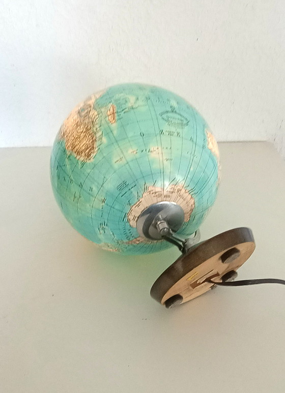 Image 1 of Columbus Verlag Globe mondial des années 50 en verre avec éclairage