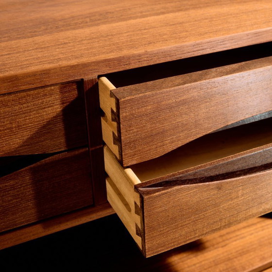 Image 1 of MK11155 Scrivania in teak restaurata
