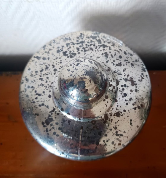 Image 1 of Vintage snoepschaal van omgekeerd beschilderd glas