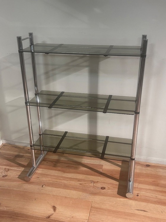 Image 1 of Portaoggetti anni Settanta in cromo con vetro fumé