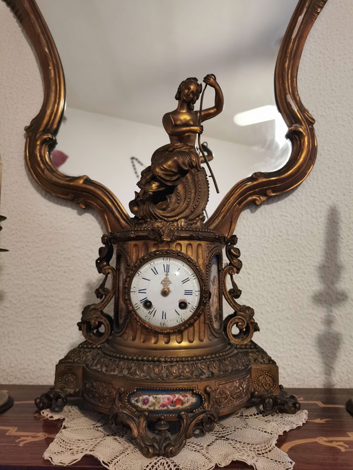 Horloge de table en laiton, années 1940