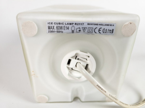 Image 1 of Icecube van Jan des Bouvrie