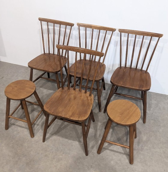 Image 1 of Four vintage slatted chairs with two stools.