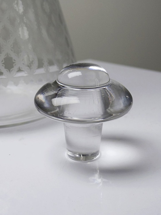 Image 1 of Carafe en cristal gravé modèle "Alhambra" Baccarat années 1900-1920