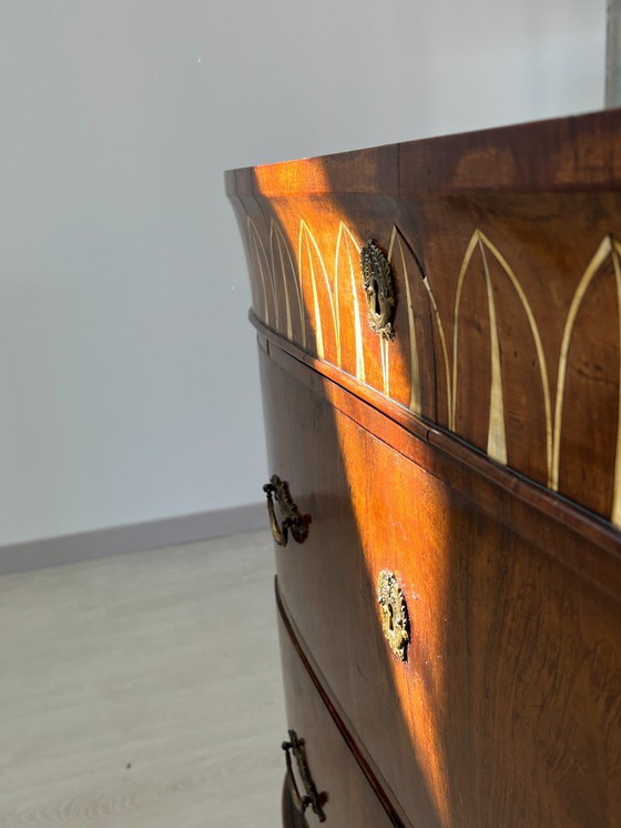 Image 1 of Cassettone - Noce - Comò con specchiera