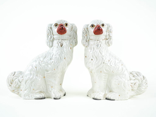 Ceramic mantelpiece figurines – Spaniels, Staffordshire style, made in England