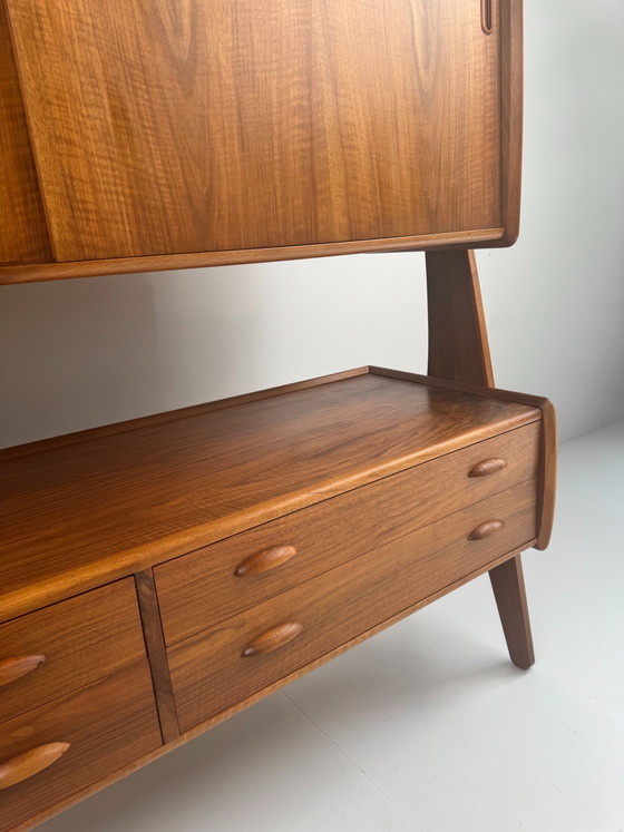 Image 1 of Buffet double modèle 53 par Harry Østergaard pour Randers Møbelfabrik – Design sculptural danois en teck