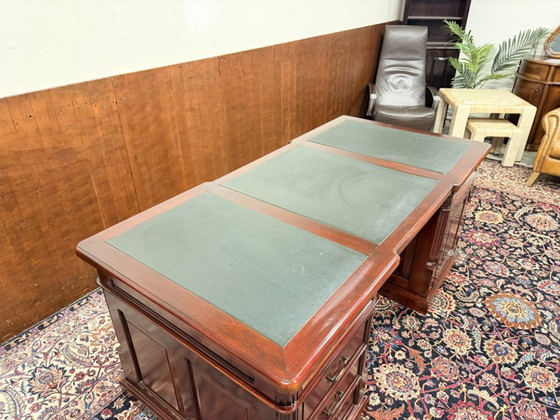 Escritorio clásico inglés Chesterfield Partnerdesk – Leather, Wood (photo 16 of 19)