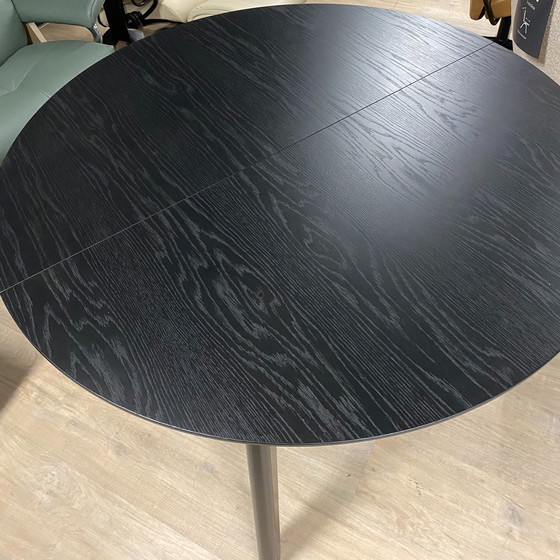Image 1 of Stressless Bordeaux eettafel - Ø125 uitschuifbaar