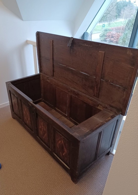 Image 1 of Cassapanca del XVII secolo in ottime condizioni