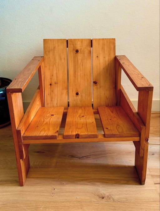  Vintage pine crate chair designed by Gerrit Rietveld